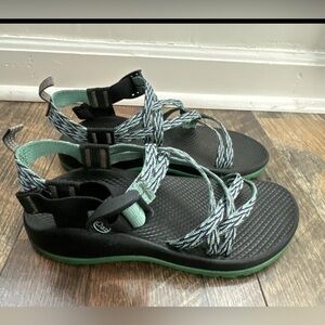Chaco sandals Girls Size 3 Youth (Adult Size 5) Teal Travel Outdoor Trail